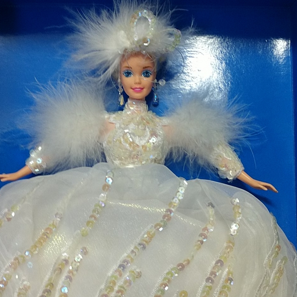 Barbie Snow Princess Barbie - Picture 2 of 5